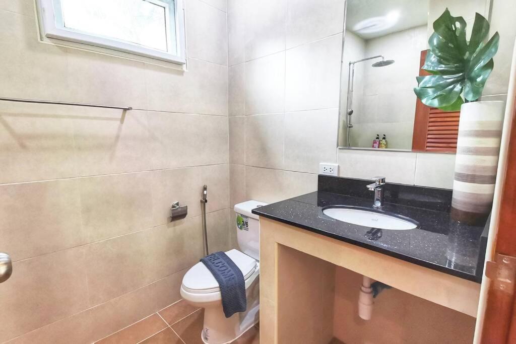 Anb Poolvilla 3Br Walk Private Beach In Pratamnak Pattaya Exterior foto