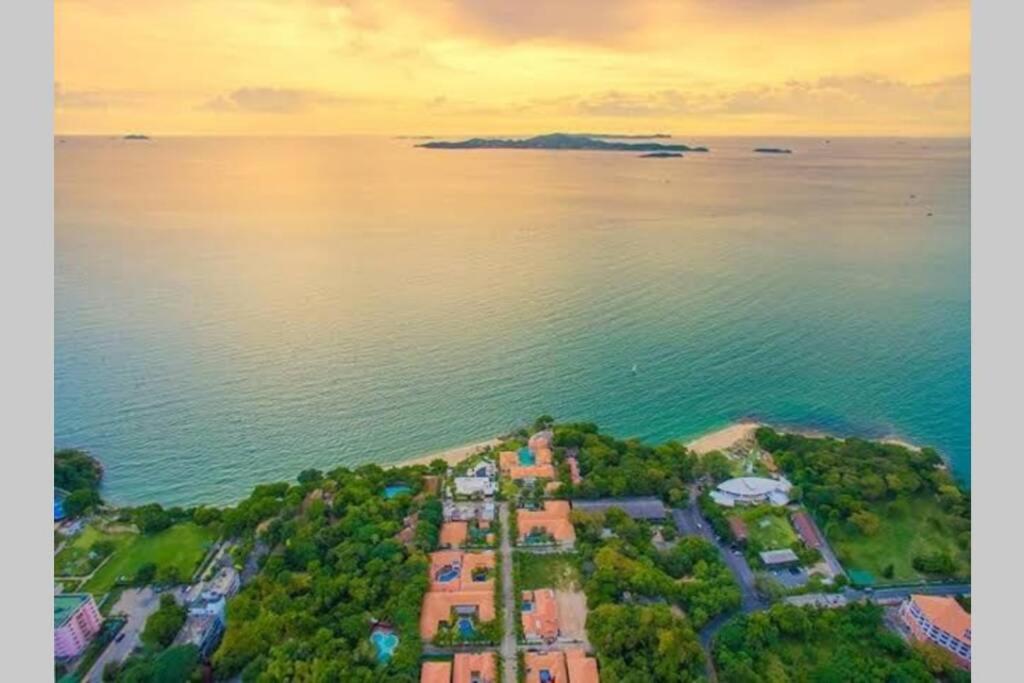 Anb Poolvilla 3Br Walk Private Beach In Pratamnak Pattaya Exterior foto