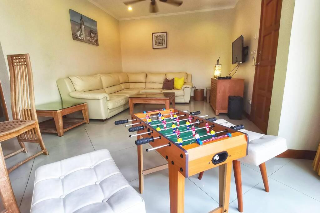 Anb Poolvilla 3Br Walk Private Beach In Pratamnak Pattaya Exterior foto